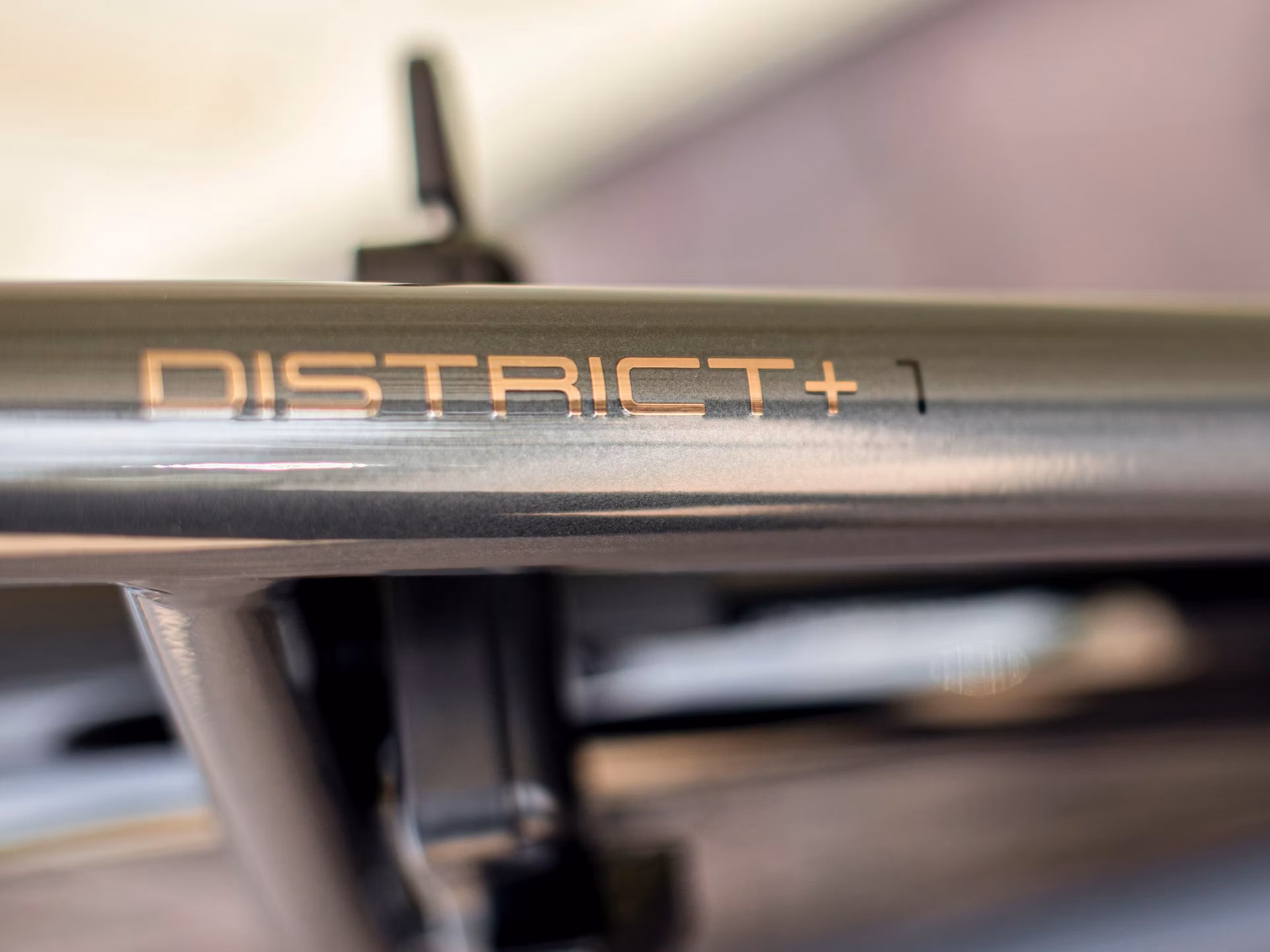 District+ 1 Midstep