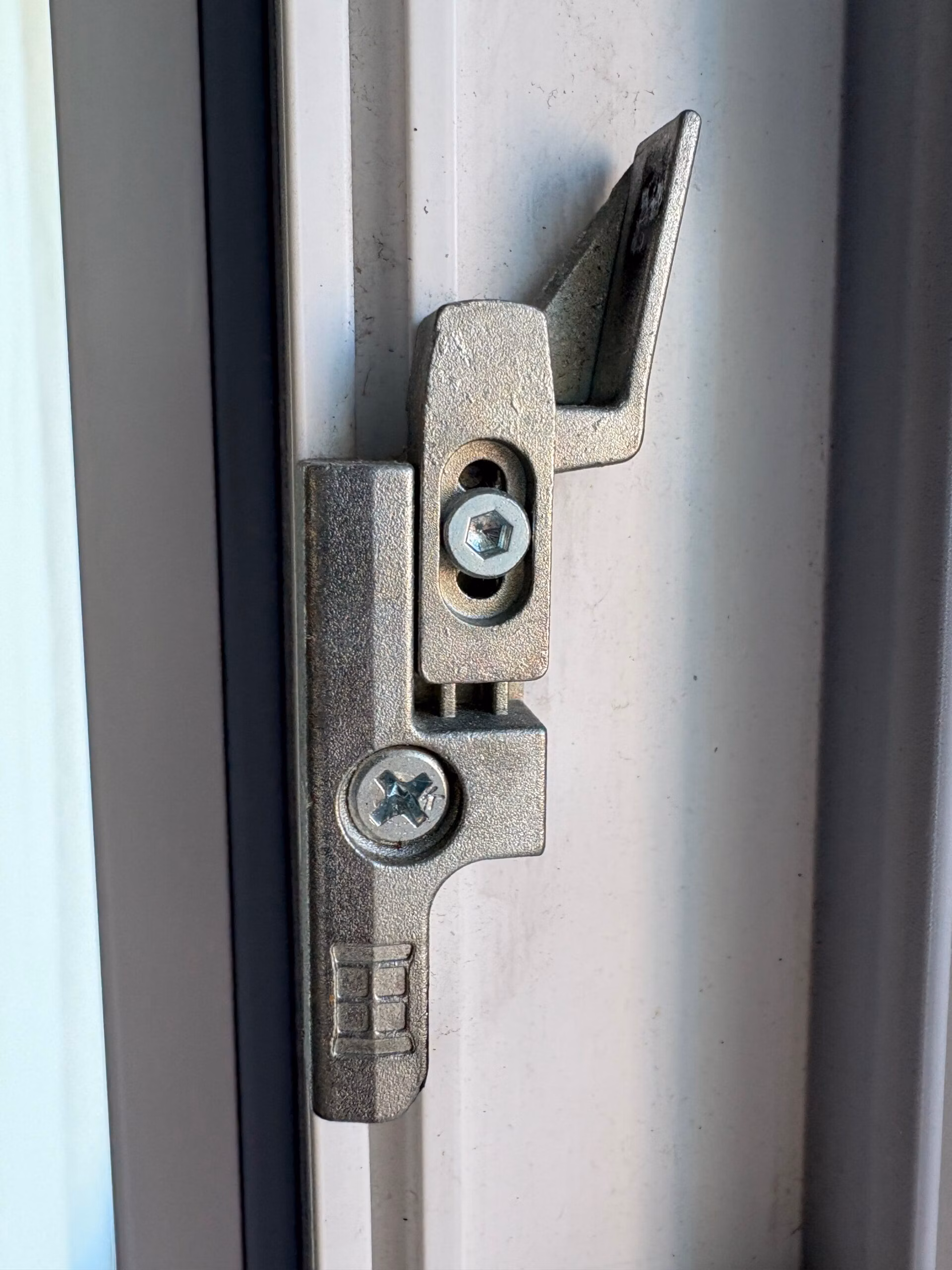 3a165bd5e927937b7f1fc3a00e771404