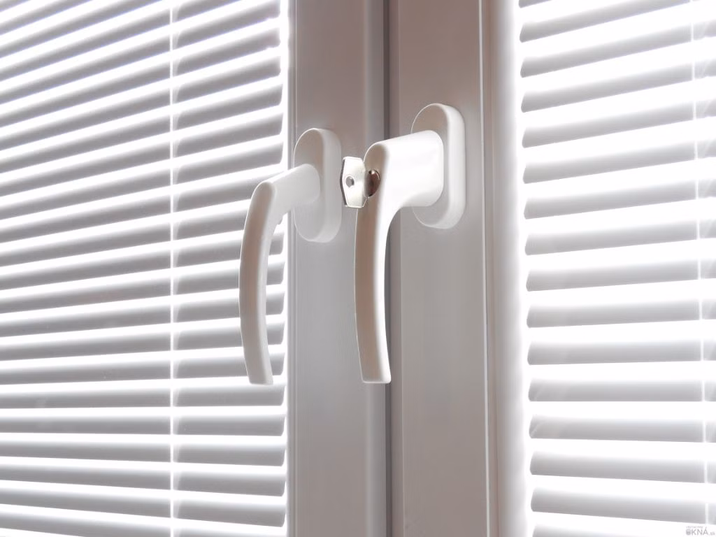 eab6183f3db64794efbb66c7a2e9bb3b