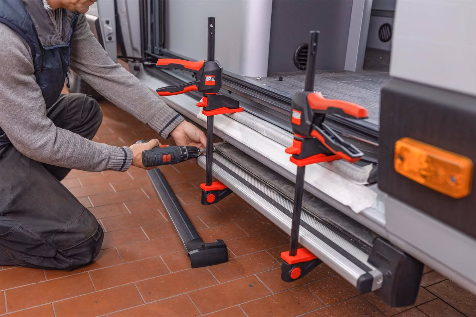 BESSEY - Jednoručná svorka s otočnou rukoväťou EZ360 600/80