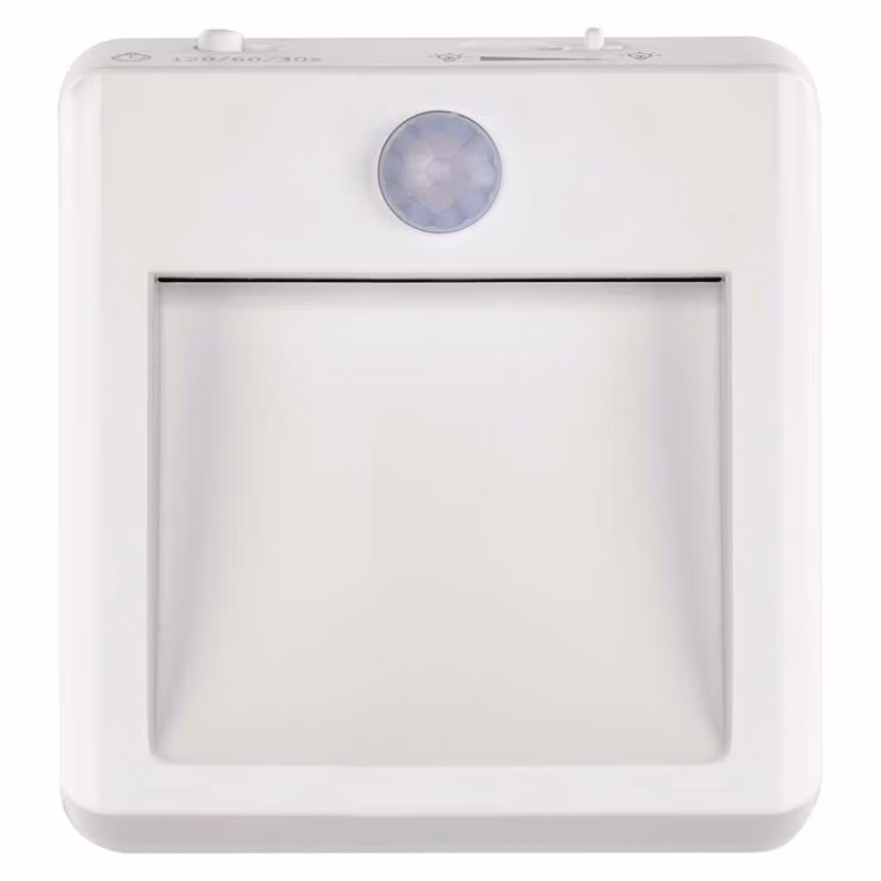 LED nočné svetlo P3319 s pohybovým čidlom do zásuvky