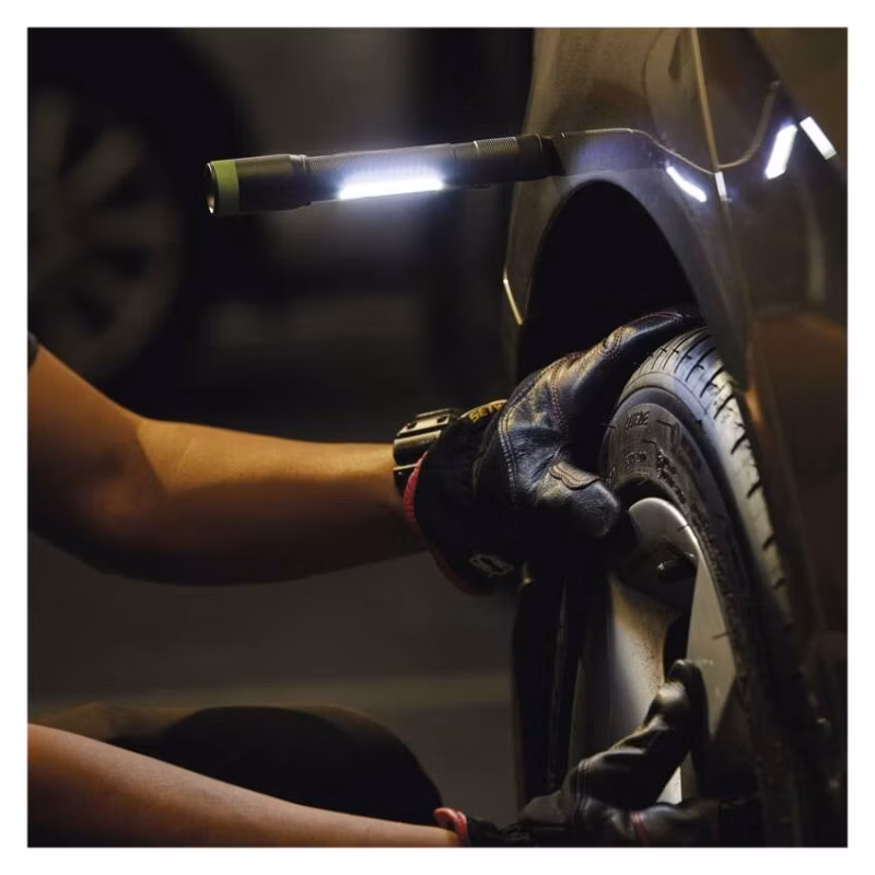 CREE + COB LED ručné svietidlo GP C33, 180 lm, 2× AA, fokus