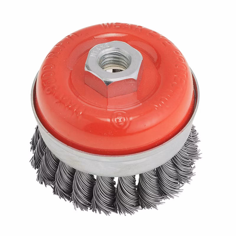 Skrútená kefa na hrnčeky