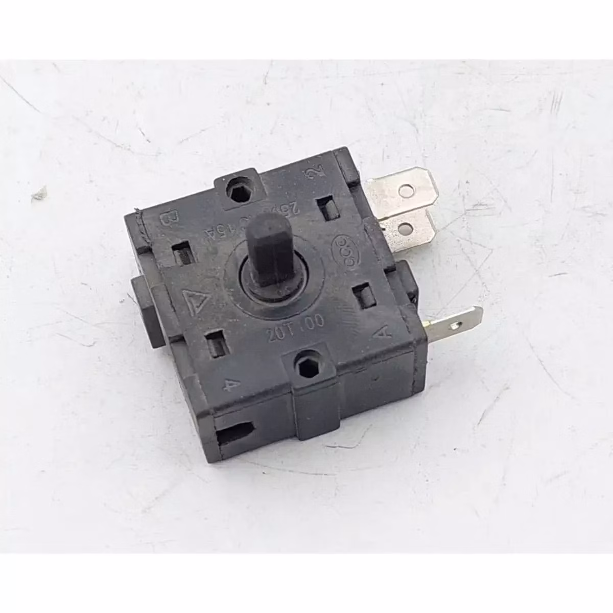 39bb57aef32043ba2d11df2f0865a243