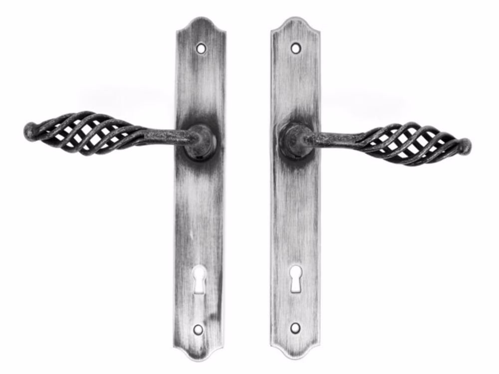 70de2690e24ea07bed576c7d1e7161c6