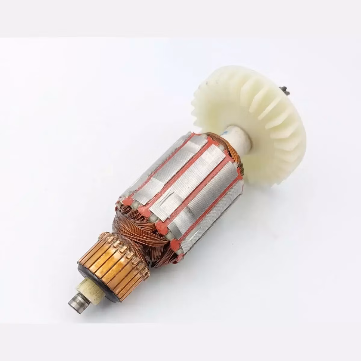 905eee0a80810c1450fe34a8351672d3