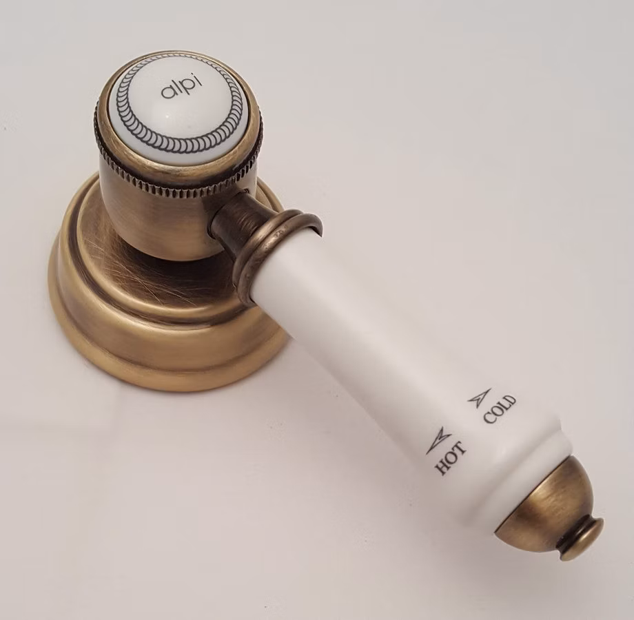 0354b2f24bc9142a440ba2b746cbf02e.ndlo015br.171987670402129