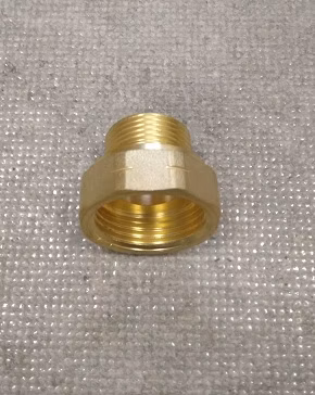 Obrátená redukcia MF 3/4 x 1" mosadz
