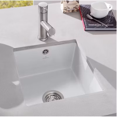d9927ff54c66b2e8ec1bbf0e93c7a392