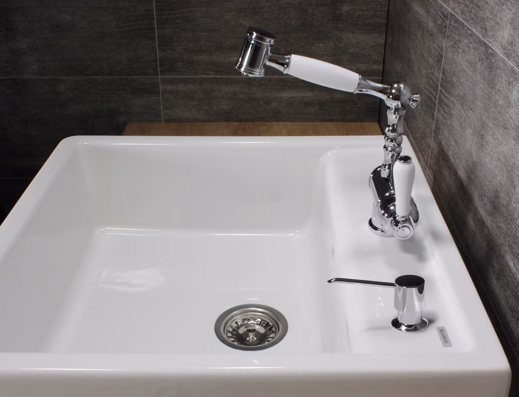 8322c33cd85474c81dbdddf7c2aa5e25