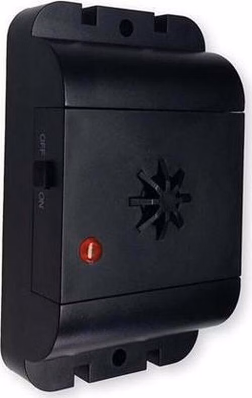 ISOTRONIC 70630 - Ultrazvukový Odpuzovač Psů a Koček 18 - 32 kHz Venkovní