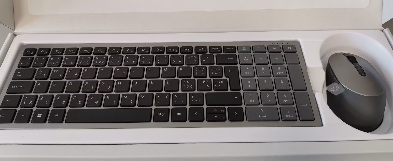 Dell Multi-Device Wireless Combo KM7120W CZ/SK - Titan Gray - SET bezdrátové klávesnice a myši