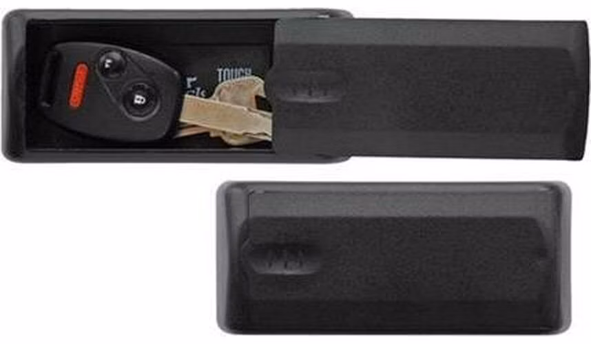 Master Lock Magnetická schránka na klíč 207EURD