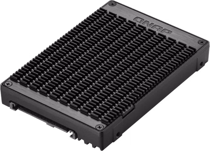 QNAP adaptér QDA-U2MP (2x M.2 PCIe NVMe SSD slot v 2,5" U.2 PCIe NVMe SSD rámčeku)