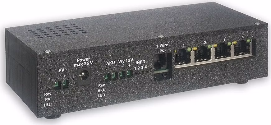 TINYCONTROL 4portový PoE přepínač s provozem na fotovoltaický panel a baterii