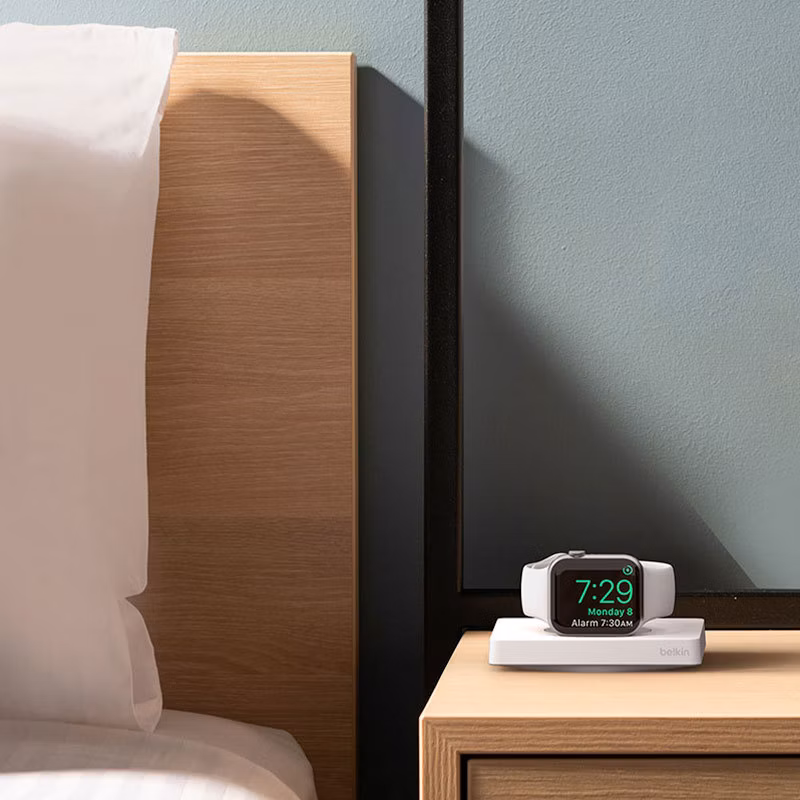 Belkin Boost Charge Pro Portable Fast Charger pre Apple Watch - White