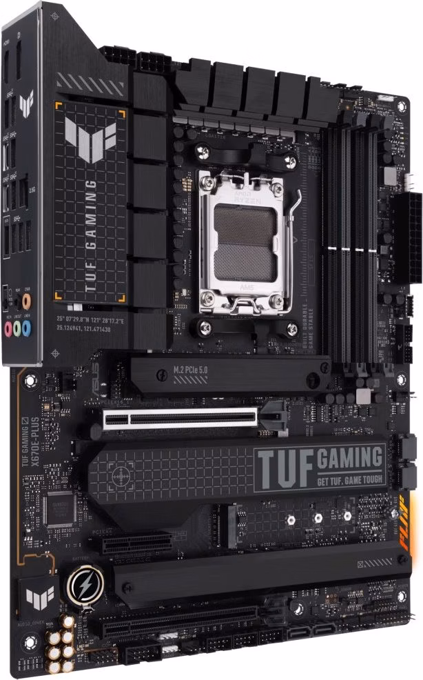 ASUS TUF GAMING X670E-PLUS / AMD X670 / AM5 / 4x DDR5 / 4x M.2 / HDMI / DP / USB-C / ATX