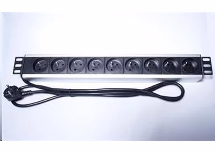 Napájací panel PremiumCord pre 19" rack 1.5U, 9x230V, 2m kábel