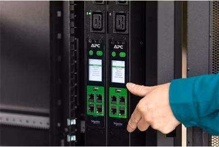 PC Easy Metered Rack PDU, 0U, 32A, 230V, IEC 60309 32 A->20 C13 + 4 C19
