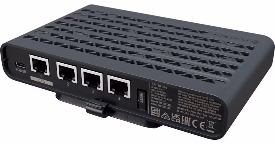 MIKROTIK RouterBOARD hAP ax lite + L4 (800MHz; 256MB RAM, 4xGLAN switch, 1x 2,4GHz 802.11ax plastic case, power supply)