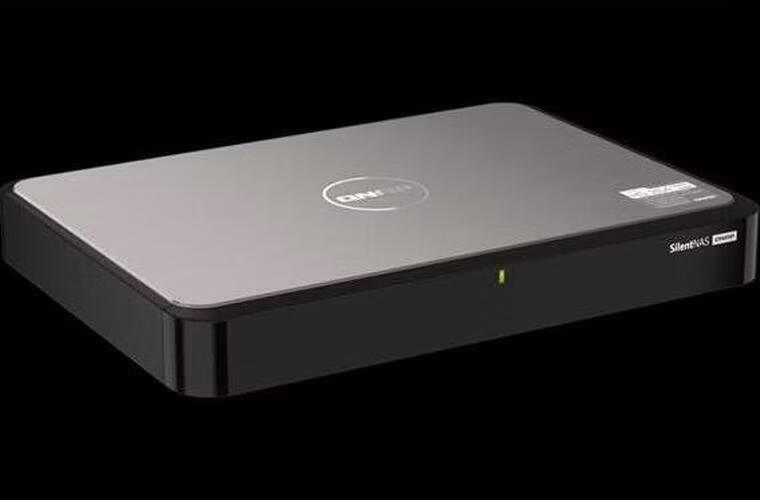 QNAP HS-264-8G silent NAS ,2x HDD HDMI 4k