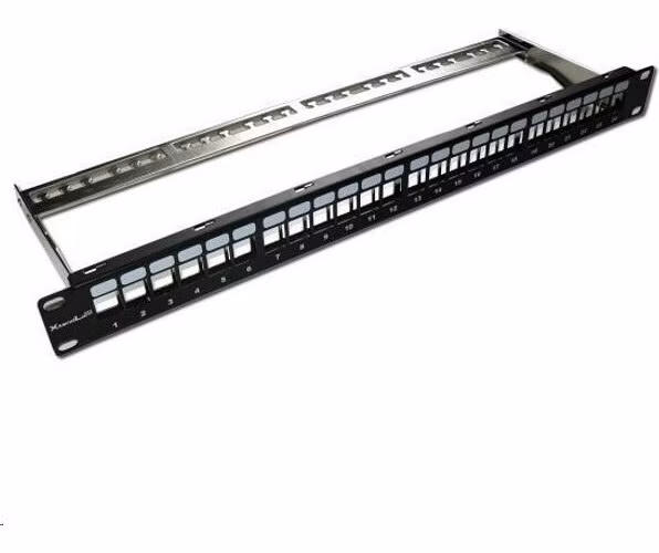 XtendLan Patch panel 19", 24 portů, neosazený, stíněný, černý, Cat5e/6/6A/7, odnimatelný vyvazovák