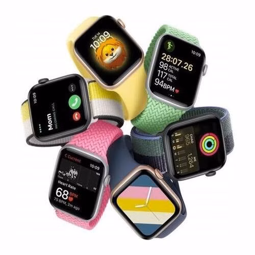 Apple Watch SE (2023) GPS 40mm sportovní silikonový řemínek hvězdně bílý M/L