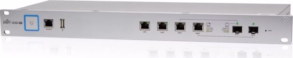 Ubiquiti USG-PRO-4 - UniFi Security Gateway PRO, 2x LAN, 2x Combo WAN, napájecí kabel
