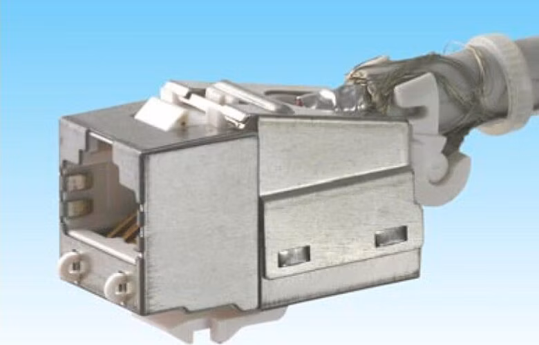 OEM keystone Cat5e, tieneny STP, 180 stupňov svork., samorezny do modular. patch panelov