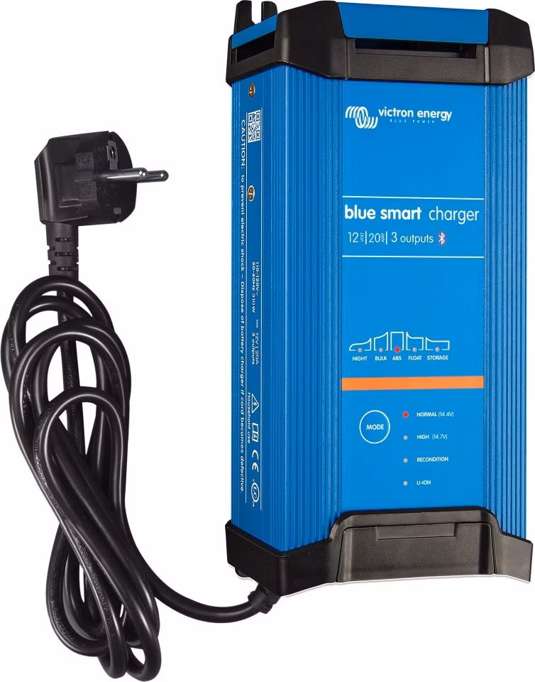 Victron BlueSmart IP22 chytrá nabíječka baterií 12V/20A (3)