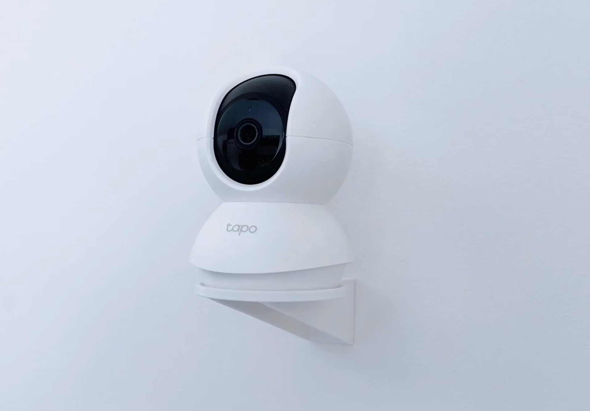 TP-Link D-TC2xx Držák na stěnu pro Tapo C200, C200C, C210, C220, C230 bílý
