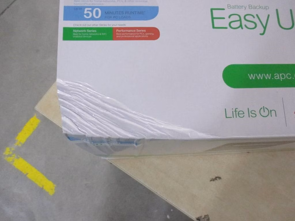 APC - poškozený obal - EASY UPS 700VA, 230V, AVR, Schuko Sockets (360W)
