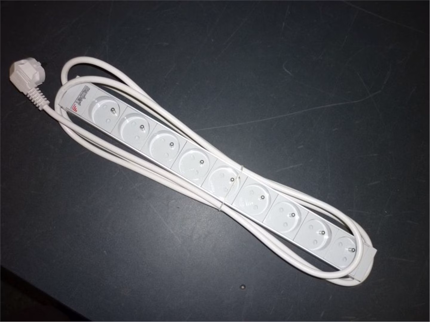 MAXBERT PDU 8x230V, 1U, 19''