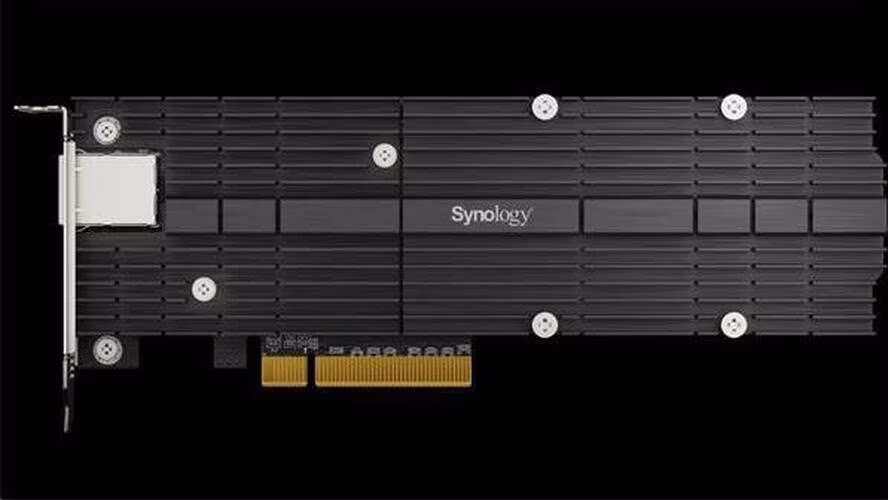 Synology™ Karta kombinovaného adaptéru M.2 SSD a 10GbE