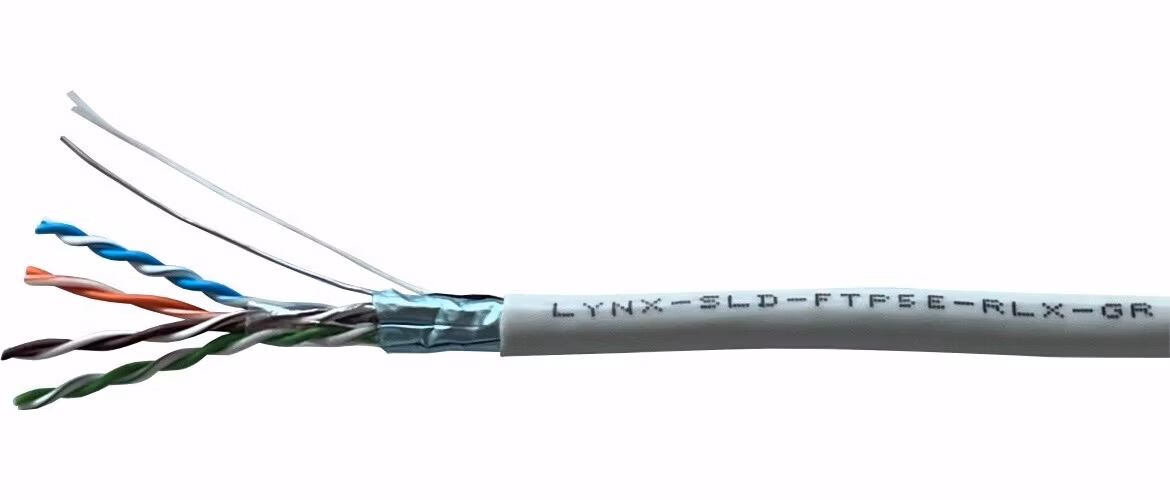 FTP kabel LYNX REELEX AIR, Cat5E, drát, PVC, Eca, šedý, 305m