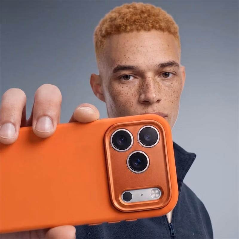 Decoded kryt Silicone Case Magsafe pre iPhone 18 Pro Max - Terracotta