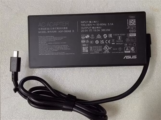ASUS AC NAPÁJACÍ ADAPTÉR 380W 20V 3ipn RECTANGLE- bez EU plug
