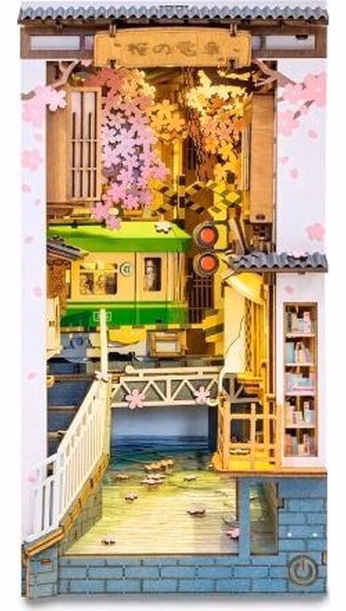 RoboTime Zarážka na knihy miniatura domečku Sakurová ulička