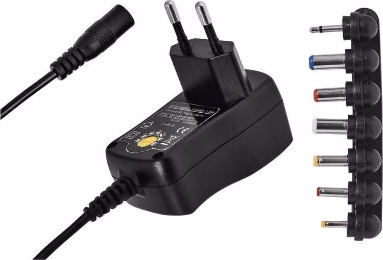 UNIVERZÁLNY NAPÁJACÍ ZDROJ 3-12V / 600mAh