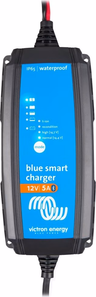 Victron BlueSmart IP65 chytrá nabíječka baterií 12V/5A + DC konektor