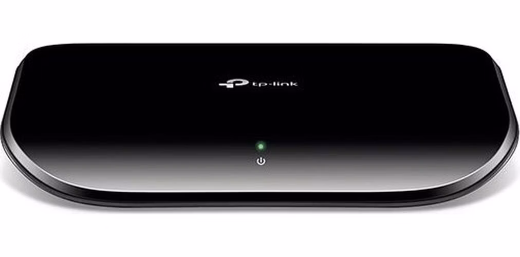 5-Port Gigabit Desktop Switch PORT: 5× Gigabit RJ45 Ports SPEC: Desktop Plastic Case FEATURE: Plug and Play