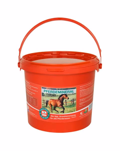 SALVANA PFERDE-MINERAL pre kone 8 kg vedro (pelety)