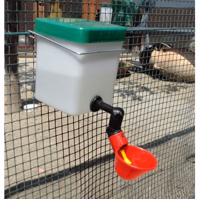 Napájačka s mištičkou a nádobou 500 ml