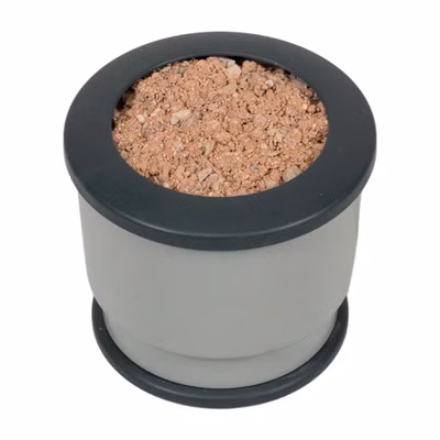 Vyhrievaná miska na minerály pre holuby a hydinu