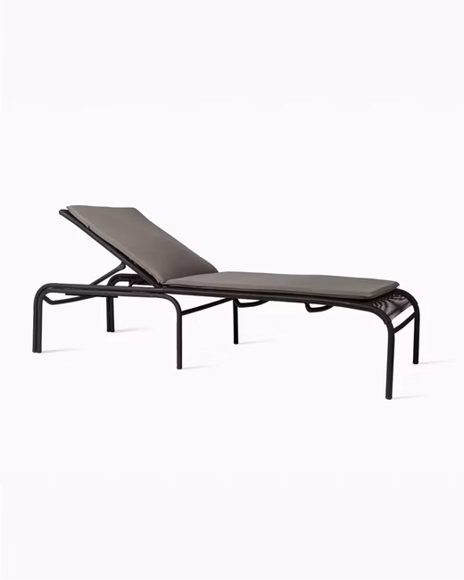 Loop sunlounger