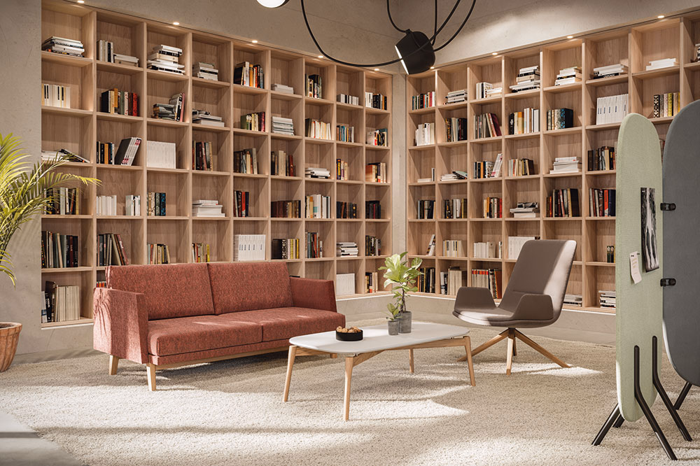 Bow lounge table