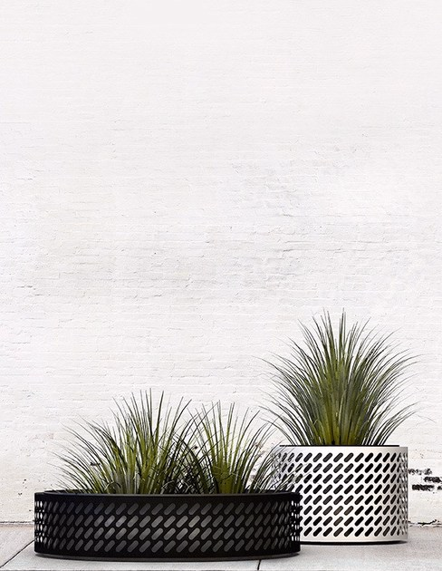Nyon2 flower pot