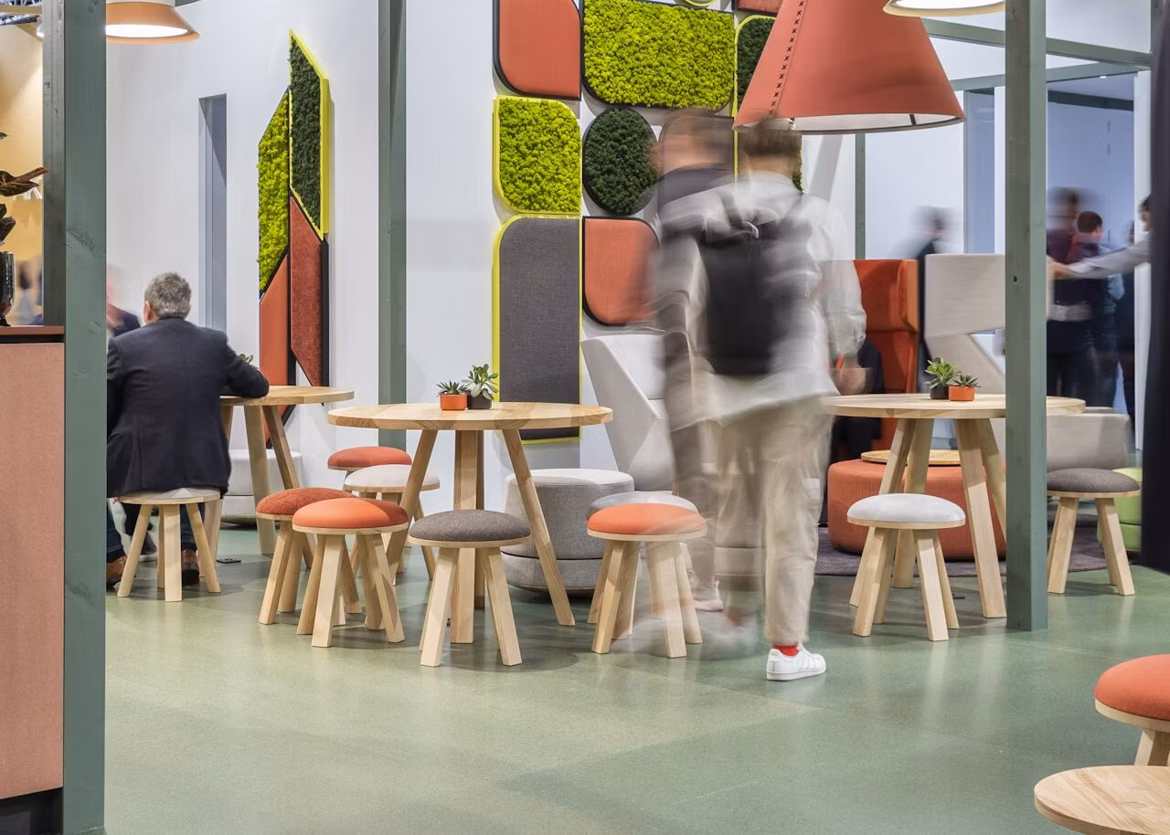 Buzzimilk table