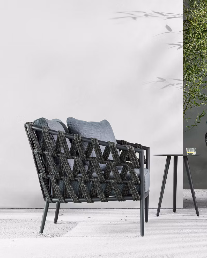 Leo lounge chair