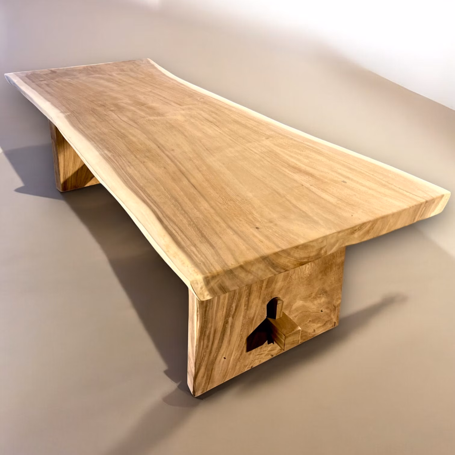 Suarový-stul-270x104x79